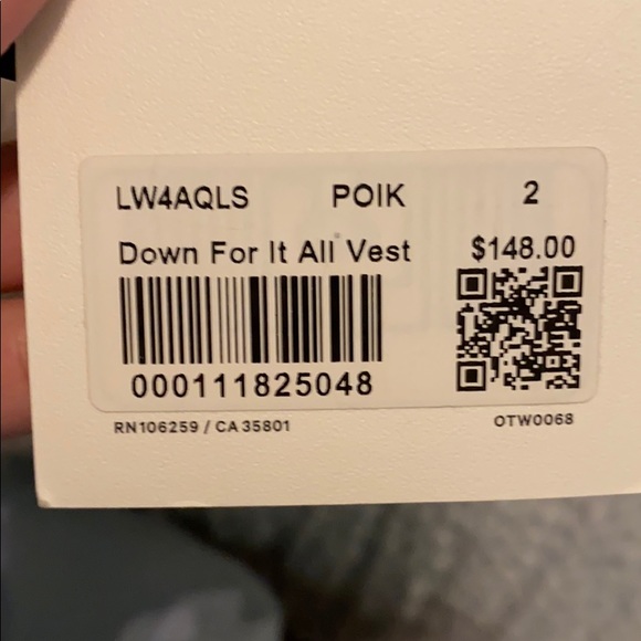 Lululemon down for it all vest! - Picture 6 of 6